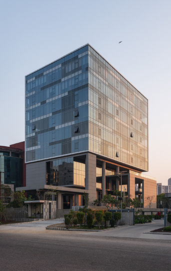 CORPORATE OFFICE, COUNTY GROUP, NOIDA